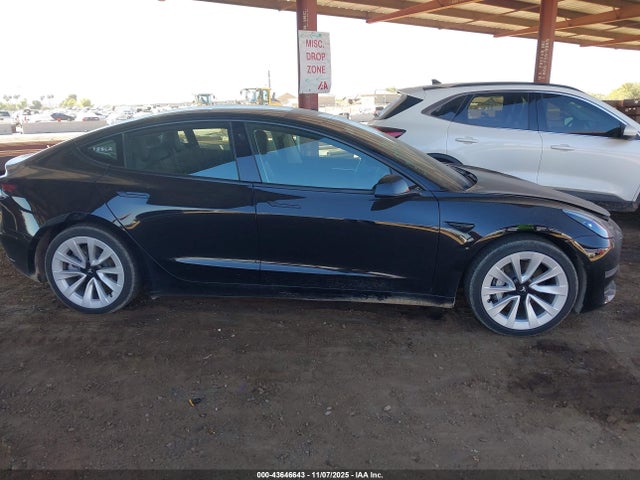 43646643 :رقم المزاد ، 5YJ3E1EA4MF987859 vin ، 2021 Tesla Model 3 Standard Range Plus Rear-wheel Drive مزاد بيع
