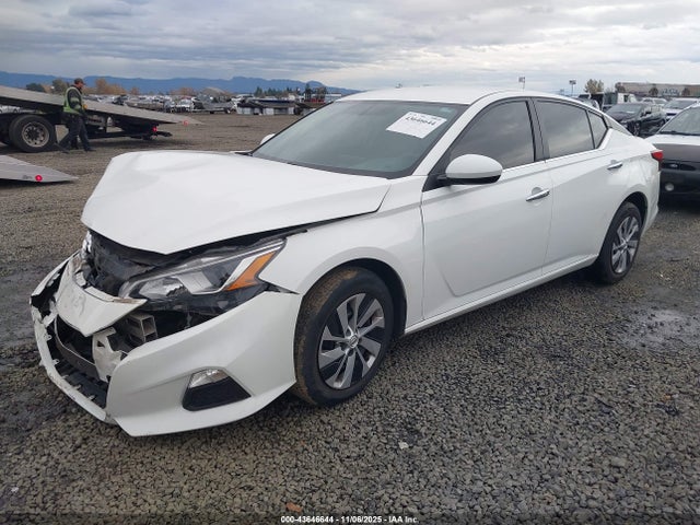 1N4BL4BW5LC251517 Nissan Altima S Intelligent Awd