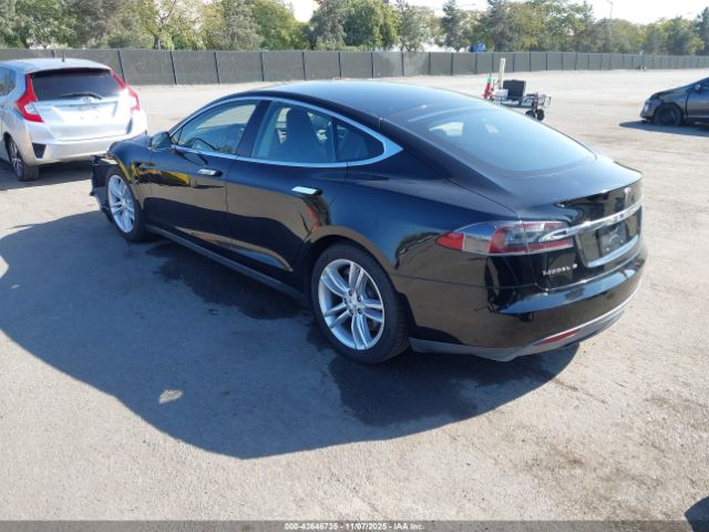 2015 TESLA MODEL S 5YJSA1E13FF115036 Photo 2