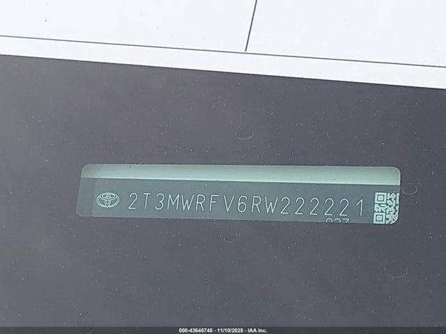 2T3MWRFV6RW222221 Toyota Rav4 Hybrid Le