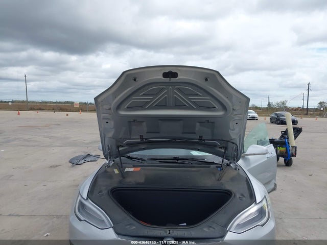 2017 TESLA MODEL S 5YJSA1E29HF198693 Photo 9