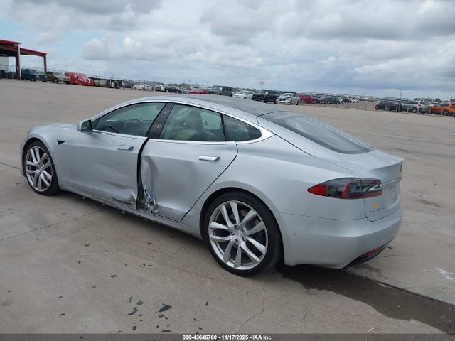 2017 TESLA MODEL S 5YJSA1E29HF198693 Photo 2