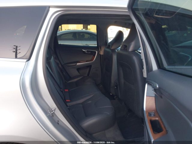 2017 VOLVO XC60 YV449MRU1H2114204 Photo 7