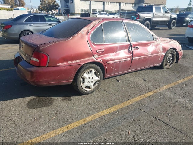 2001 NISSAN ALTIMA 1N4DL01D31C207885 Photo 3