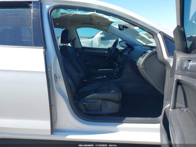 2019 VOLKSWAGEN GOLF SPORTWAGEN 3VWY57AU8KM502461 Photo 4