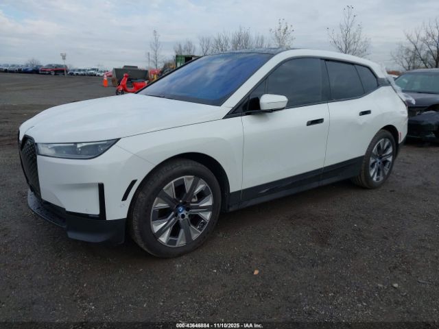2024 BMW IX WB523CF09RCR04283 Photo 1