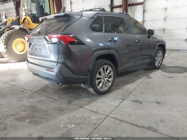 Toyota Rav4 Xle Premium 2022 2T3A1RFVXNC269653 Image 4