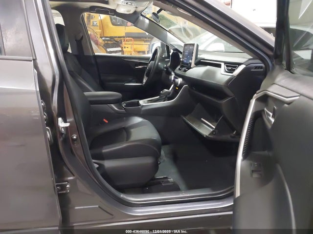 Toyota Rav4 Xle Premium 2022 2T3A1RFVXNC269653 Image 5