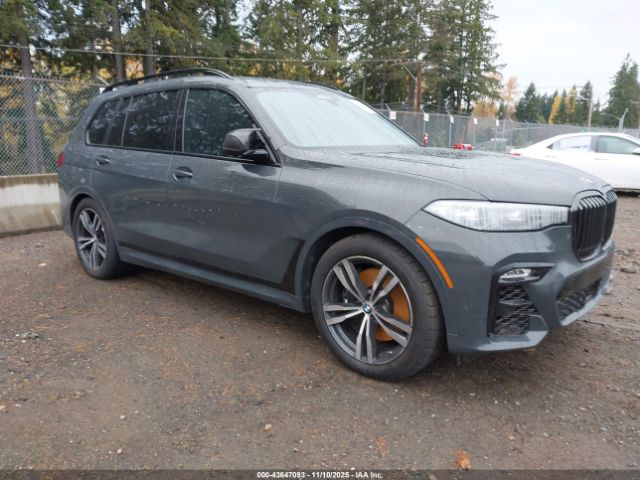 2022 BMW X7 5UXCW2C04N9K69641
