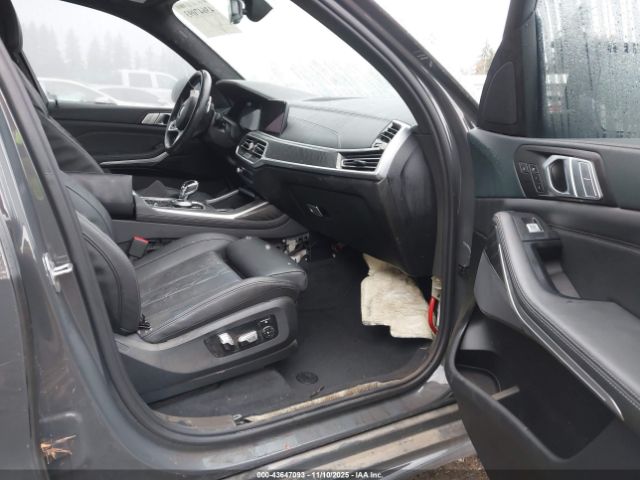 2022 BMW X7 5UXCW2C04N9K69641 Photo 4