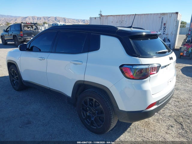 Jeep Compass Altitude Fwd 2022 3C4NJCBB5NT198166 Image 3