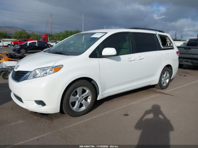 2014 TOYOTA SIENNA 5TDKK3DC5ES418390 Photo 1