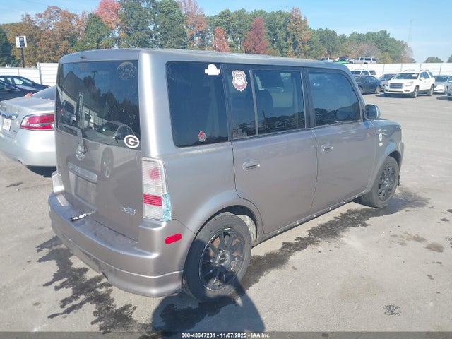 43647231 :رقم المزاد ، JTLKT324250204957 vin ، 2005 Scion Xb مزاد بيع