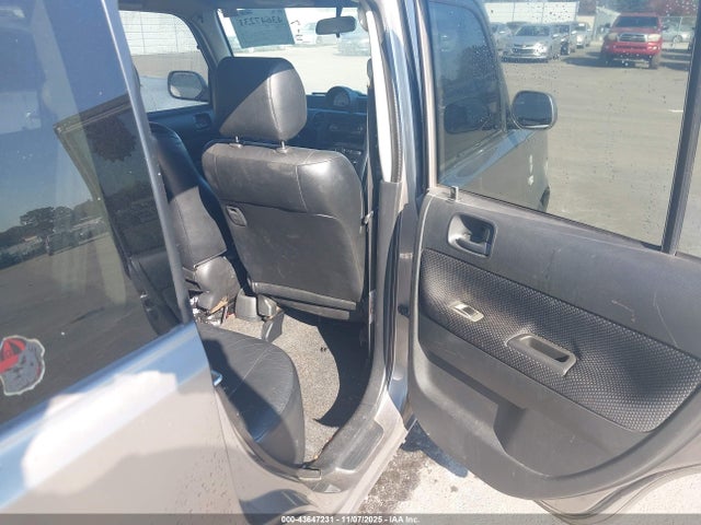 43647231 :رقم المزاد ، JTLKT324250204957 vin ، 2005 Scion Xb مزاد بيع