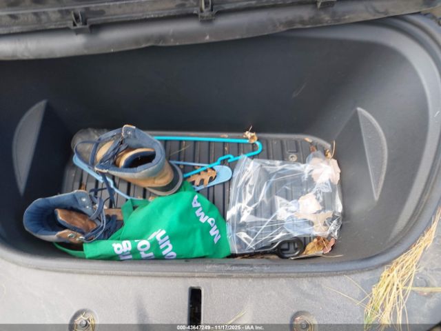 2021 TESLA MODEL Y 5YJYGDEF7MF230662 Photo 9