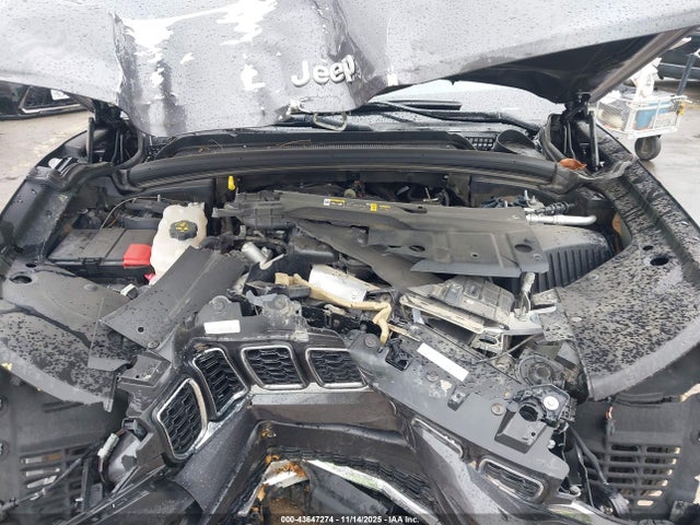 1C4RJJAG6R8599698 Jeep Grand Cherokee L Laredo X 4x2