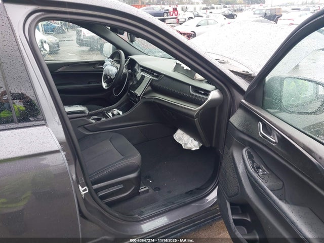 1C4RJJAG6R8599698 Jeep Grand Cherokee L Laredo X 4x2