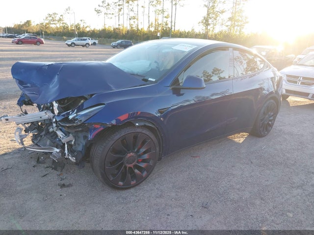 2022 TESLA MODEL Y 7SAYGDEF0NF414457 Photo 1