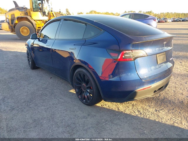 2022 TESLA MODEL Y 7SAYGDEF0NF414457 Photo 2