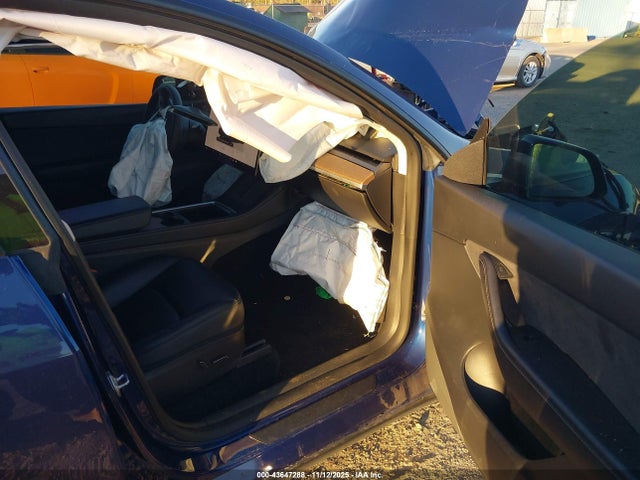 2022 TESLA MODEL Y 7SAYGDEF0NF414457 Photo 4