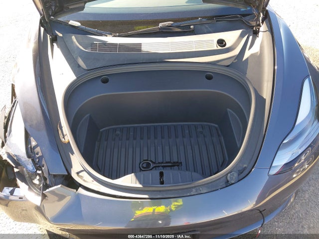 2023 TESLA MODEL 3 5YJ3E1EAXPF679230 Photo 9