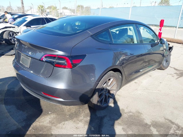 2023 TESLA MODEL 3 5YJ3E1EAXPF679230 Photo 3
