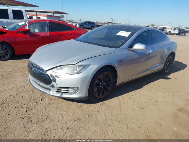 2015 TESLA MODEL S 5YJSA1H21FFP79856 Photo 1