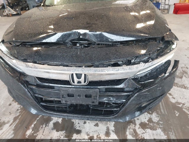 Продажа на аукционе авто 2018 Honda Accord Ex, vin: 1HGCV1F49JA260098, номер лота: 43647414