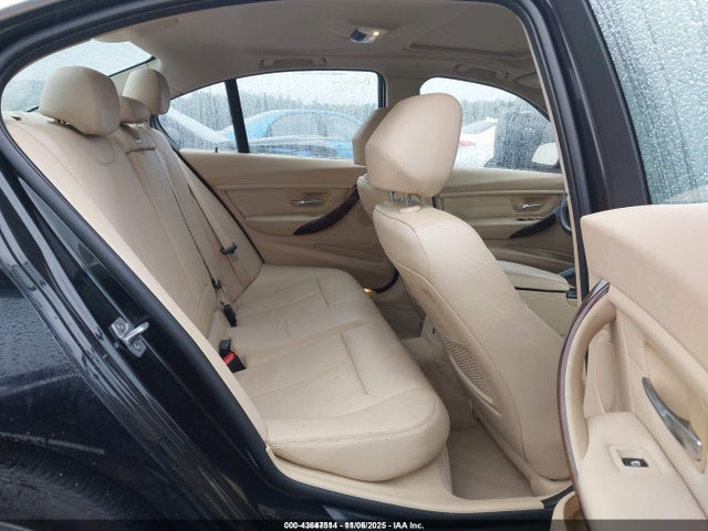 43647514 :رقم المزاد ، WBA3A5G52FNP35287 vin ، 2015 Bmw 328i مزاد بيع