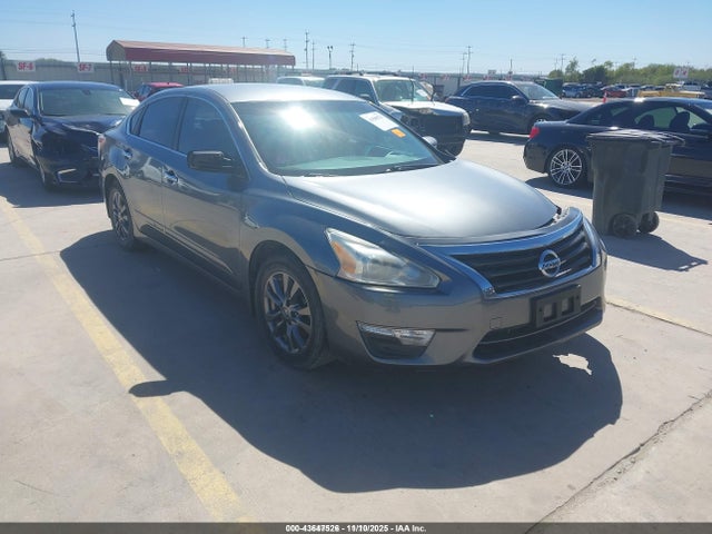 Nissan Altima 2.5 S 2015 1N4AL3AP7FC569658 головне зображення