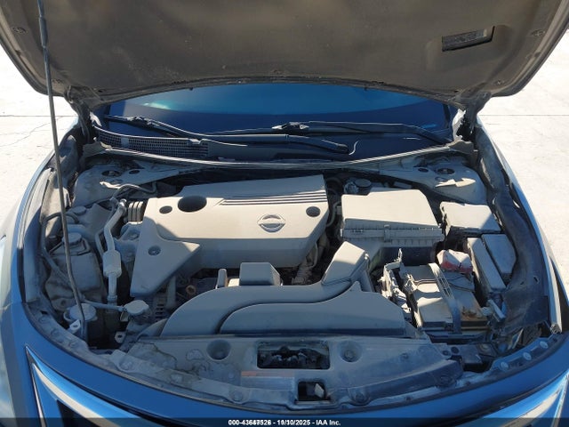 Nissan Altima 2.5 S 2015 1N4AL3AP7FC569658 Image 10