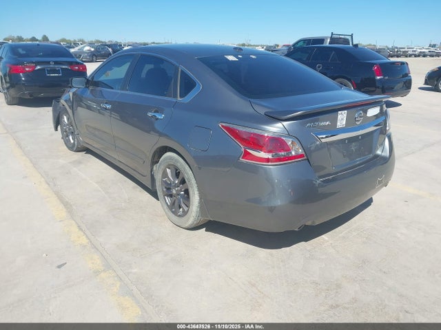 Nissan Altima 2.5 S 2015 1N4AL3AP7FC569658 Image 3