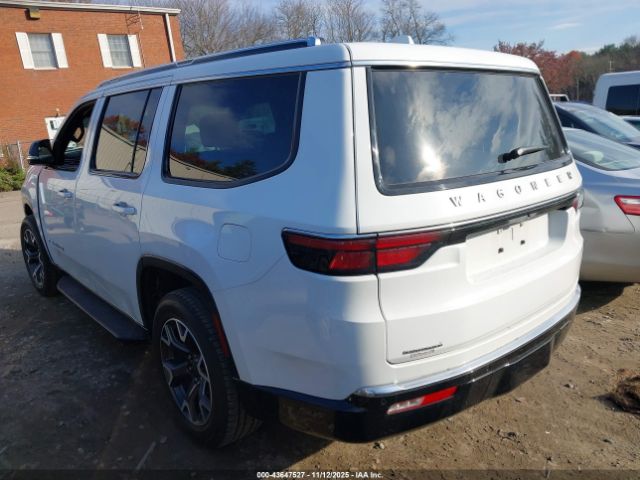 2023 JEEP WAGONEER 1C4SJVAT1PS526213 Photo 2