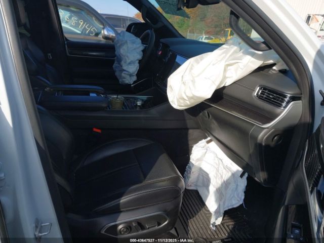 2023 JEEP WAGONEER 1C4SJVAT1PS526213 Photo 4