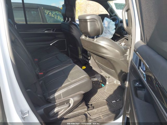 2023 JEEP WAGONEER 1C4SJVAT1PS526213 Photo 7