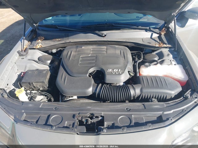 Chrysler 300 300s 2019 2C3CCABG2KH515198 Image 10