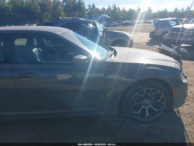 Chrysler 300 300s 2019 2C3CCABG2KH515198 Image 6
