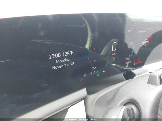 2025 CADILLAC OPTIQ 3GYK3GMR5SS137877 Photo 6