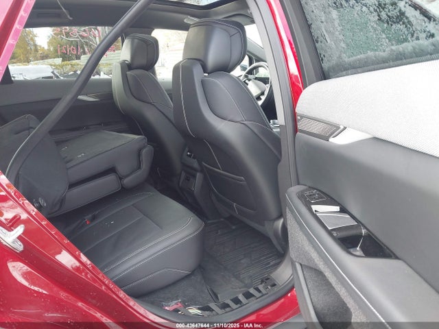 2025 CADILLAC OPTIQ 3GYK3GMR5SS137877 Photo 7