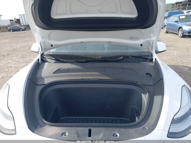 2023 TESLA MODEL Y 7SAYGDEEXPA038762 Photo 9