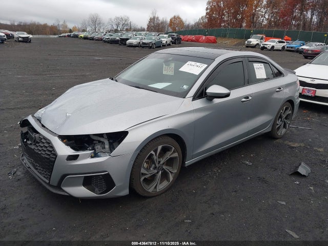 2022 AUDI A3 WAUGUDGY4NA099197 Photo 1
