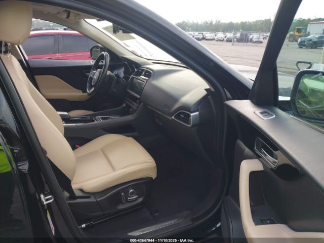 2020 JAGUAR F-PACE SADCJ2FX8LA649221 Photo 4