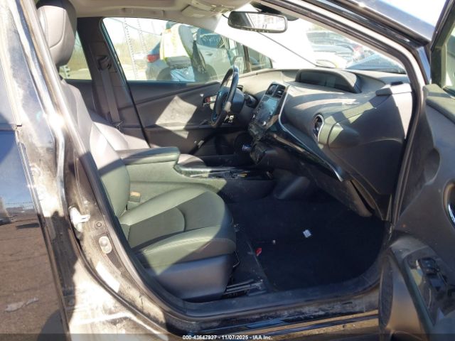 2022 TOYOTA PRIUS JTDKAMFU8N3184665 Photo 4