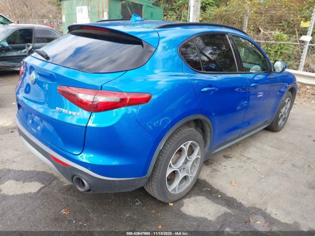 2018 ALFA ROMEO STELVIO ZASFAKPN4J7C03655 Photo 3