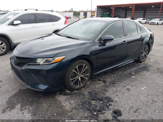 2019 TOYOTA CAMRY 4T1B11HK2KU261977 Photo 1