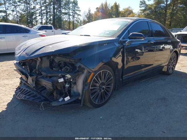 Lincoln MKZ 2015 3LN6L2G98FR618589 Image 2