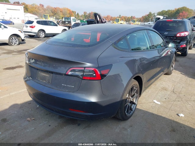 2021 TESLA MODEL 3 5YJ3E1EB6MF012885 Photo 3