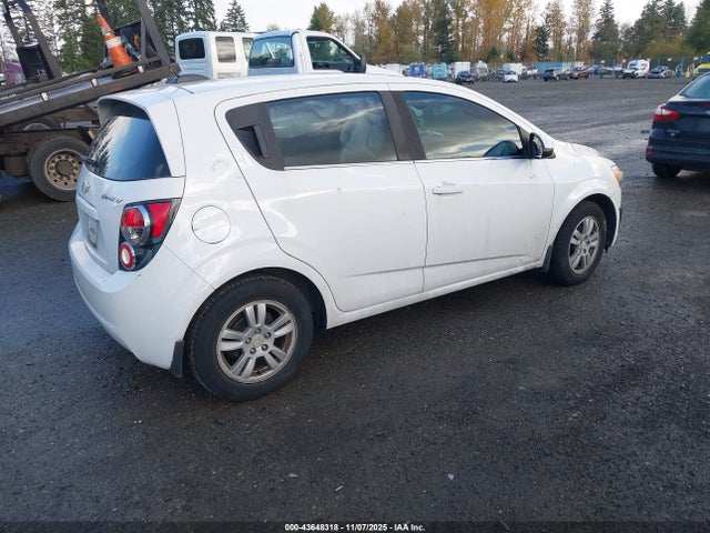 1G1JC6SH1G4172812 Chevrolet Sonic Lt Auto