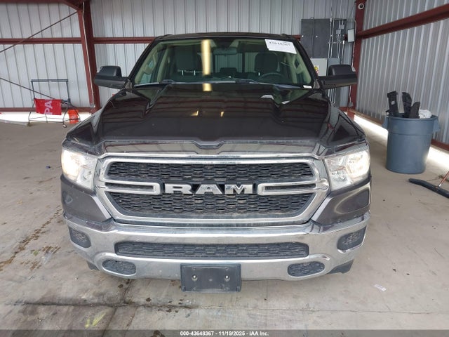 43648367 :رقم المزاد ، 1C6RRECT1KN666264 vin ، 2019 Ram 1500 Tradesman  4x2 6'4 Box مزاد بيع