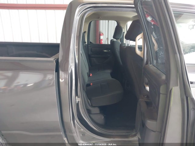 43648367 :رقم المزاد ، 1C6RRECT1KN666264 vin ، 2019 Ram 1500 Tradesman  4x2 6'4 Box مزاد بيع